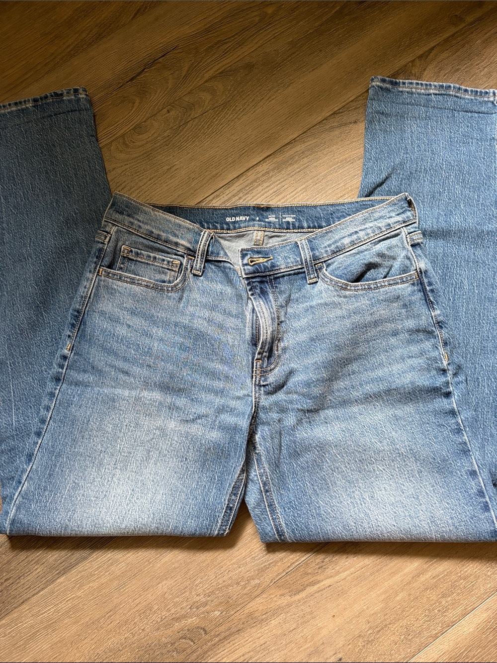 Old Navy Women's Light Wash Straight-Leg Jeans